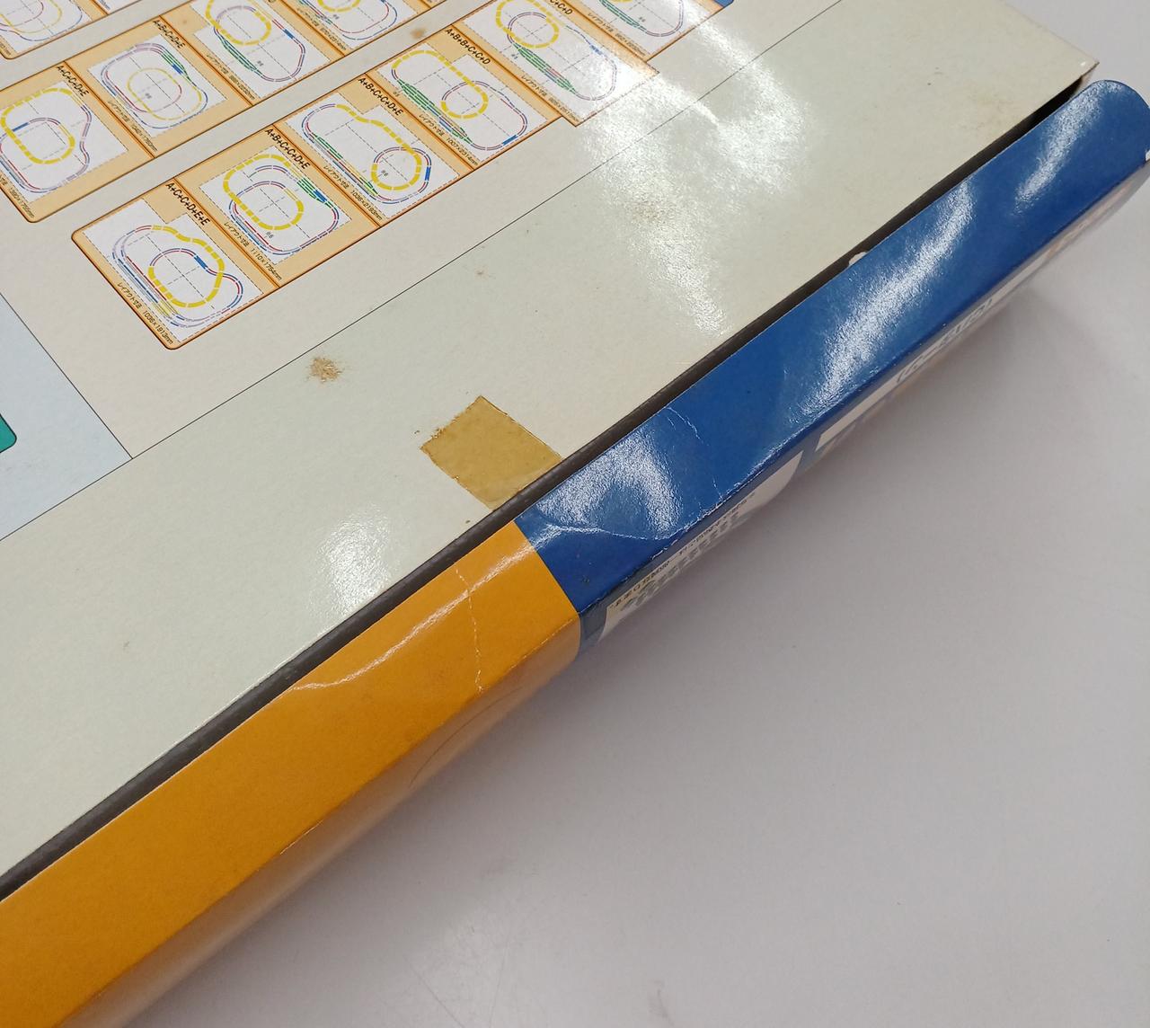 テープ、汚れシミ折れ曲げあとあり