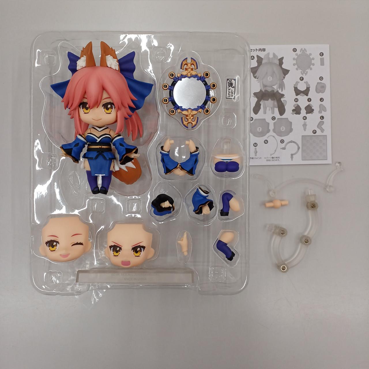 パーツは写真にあるもので全てです