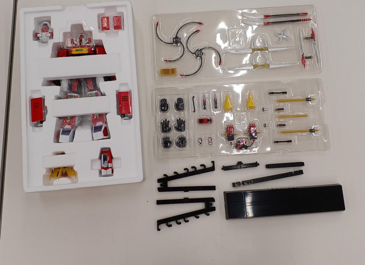 パーツは写真にあるもので全てです