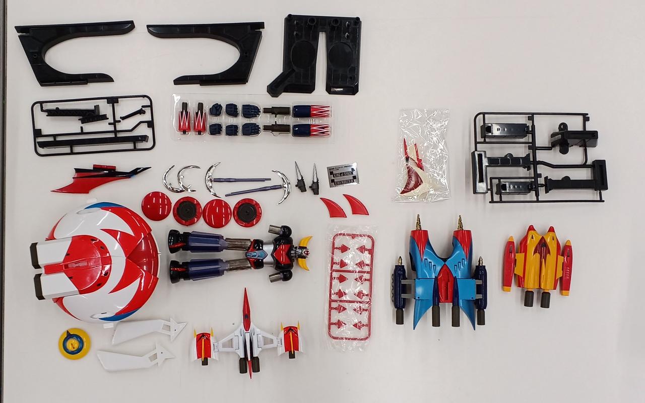 パーツは写真にあるもので全てです