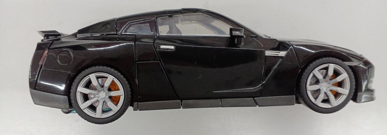Takara Tomy - 正規品★サンシャインホリディ★未カスタム★本体のみ TAKARA TOMY|NISSAN GT-R/コンボイ スーパーブラック|HARDOFF