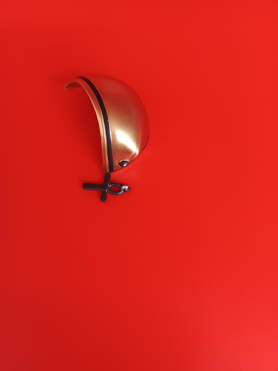 経年劣化の為胸パーツ破損あり。