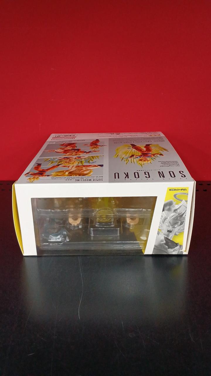 箱に破れあります