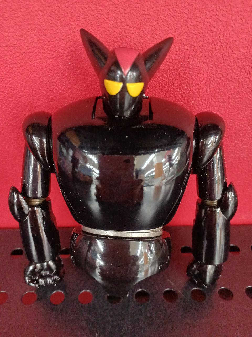 先程の背面上部にざらつきあります。