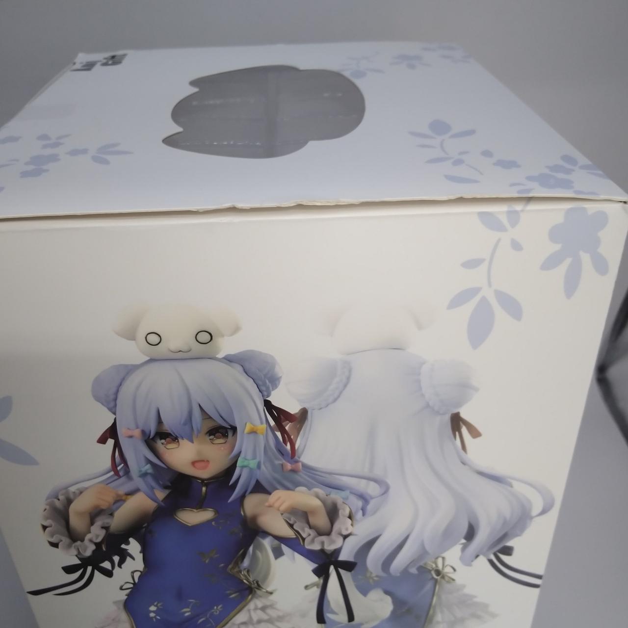 箱に傷みあり。