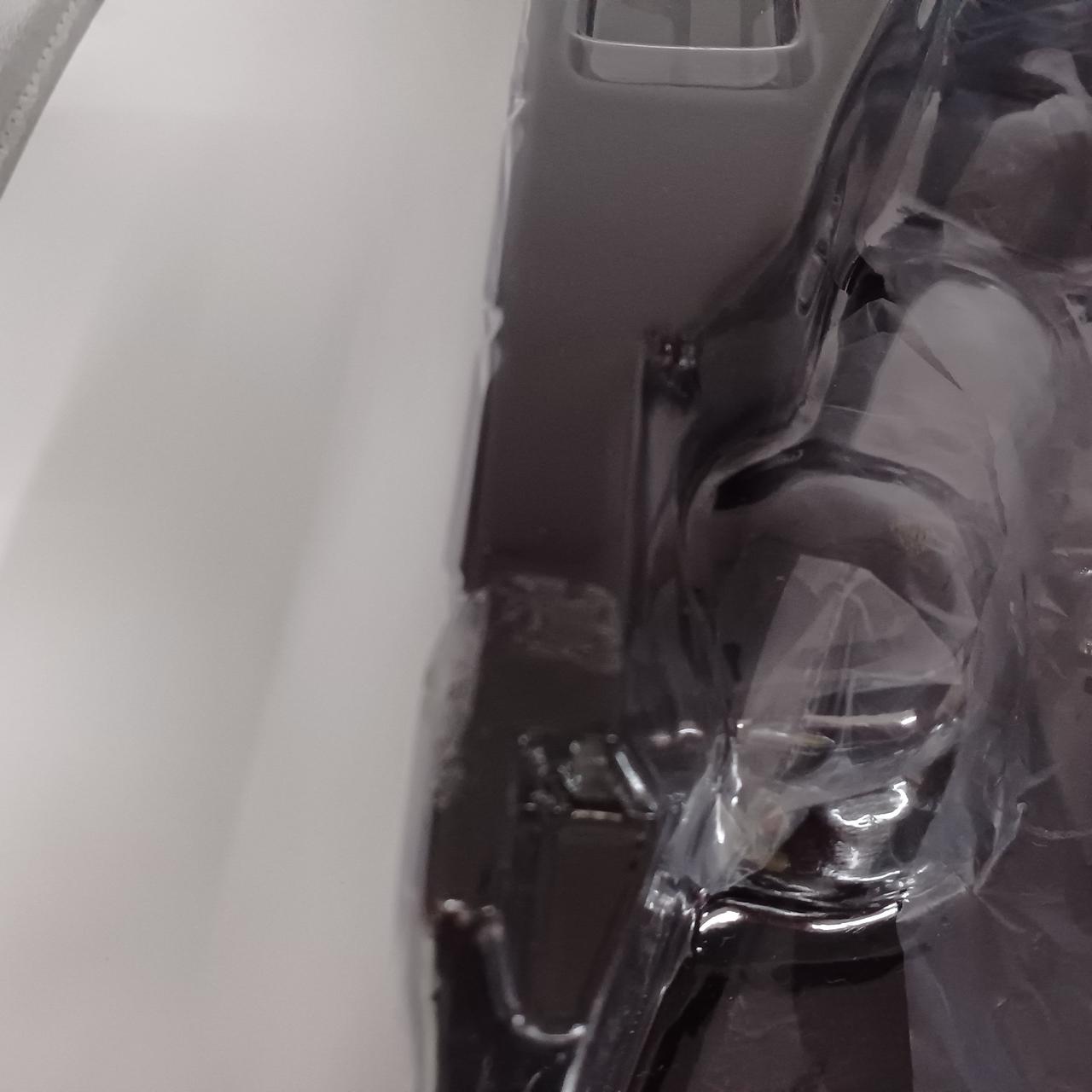 セロテープ跡あり