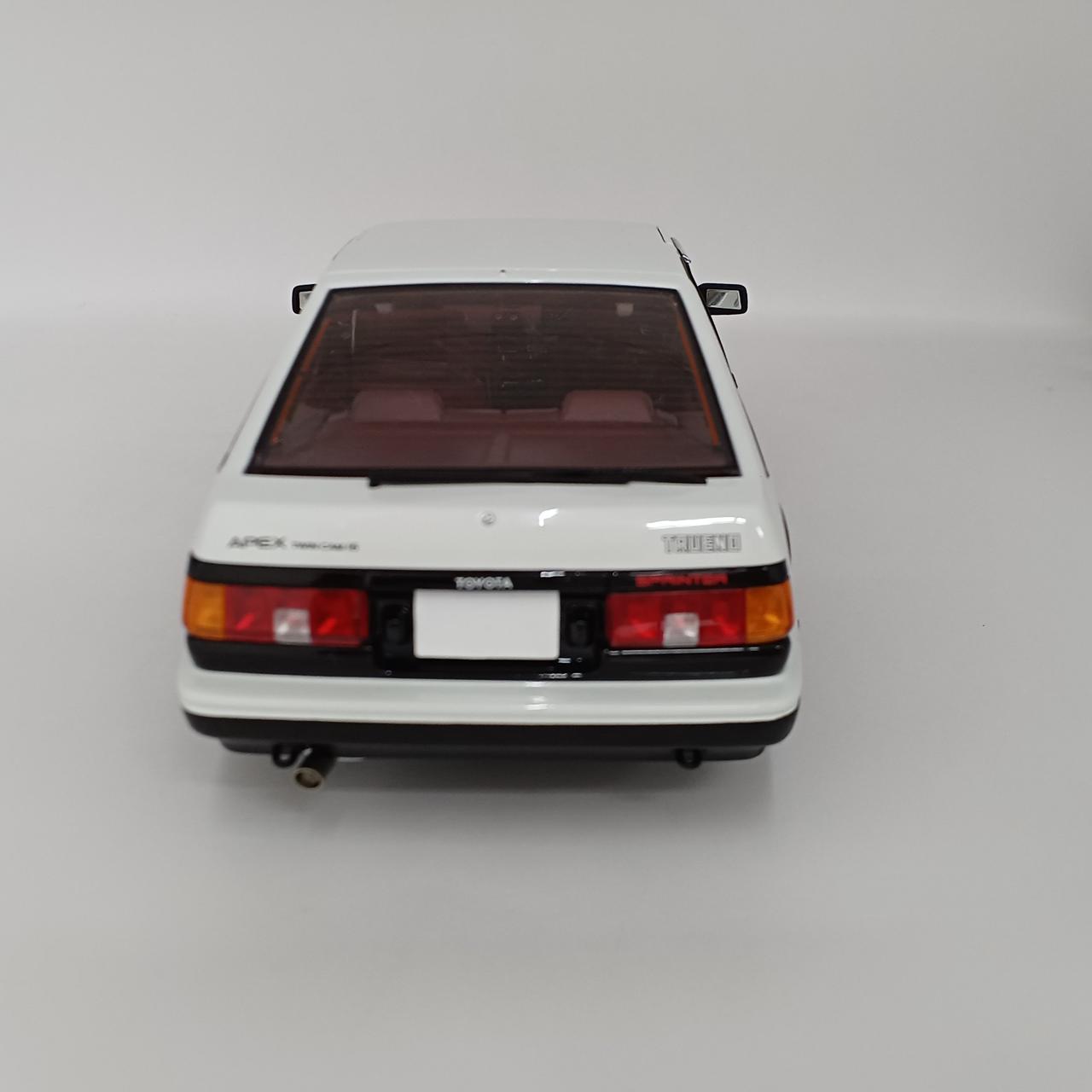 バックドアガラス部分に傷あり