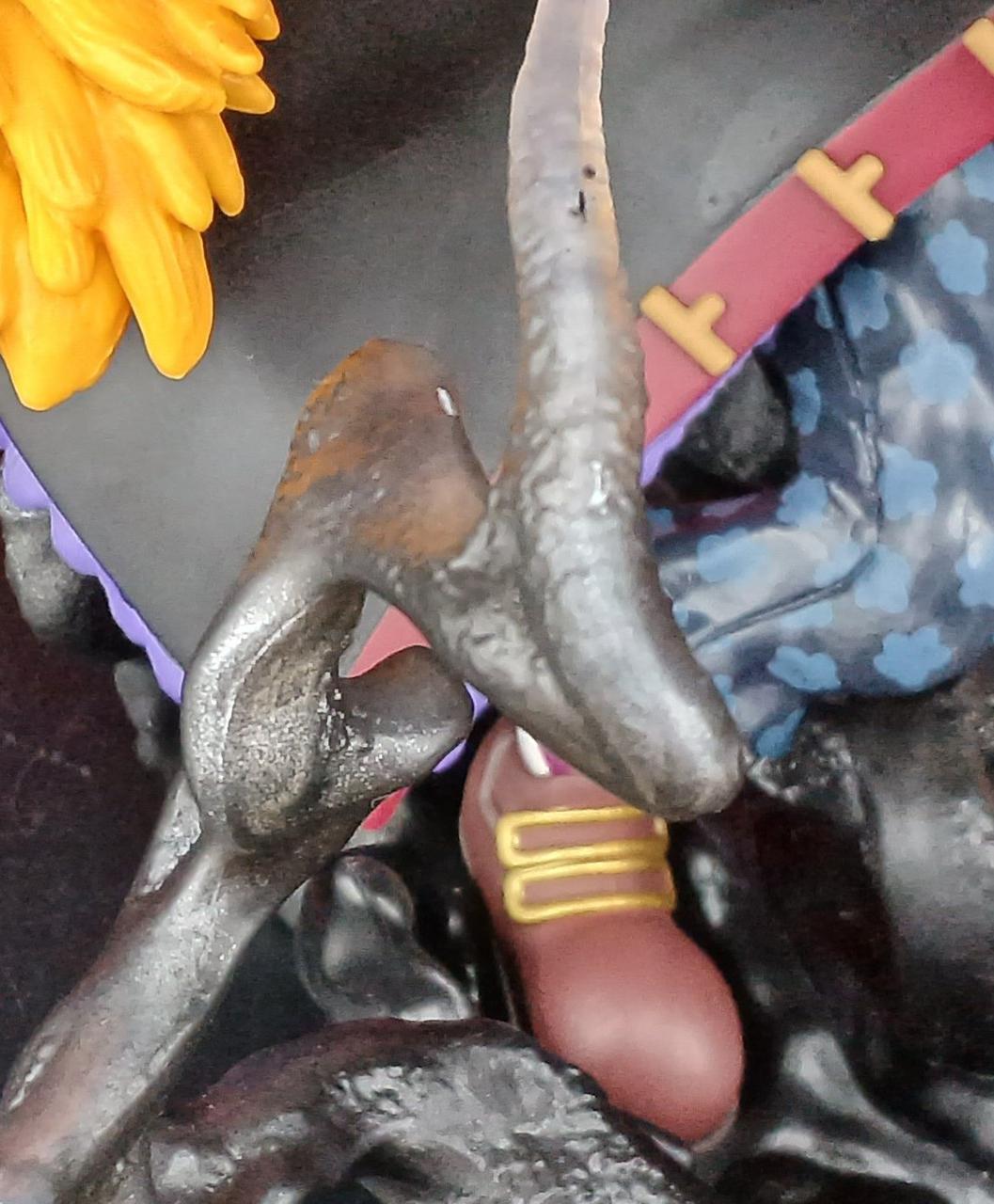 エフェクトパーツに傷みあり