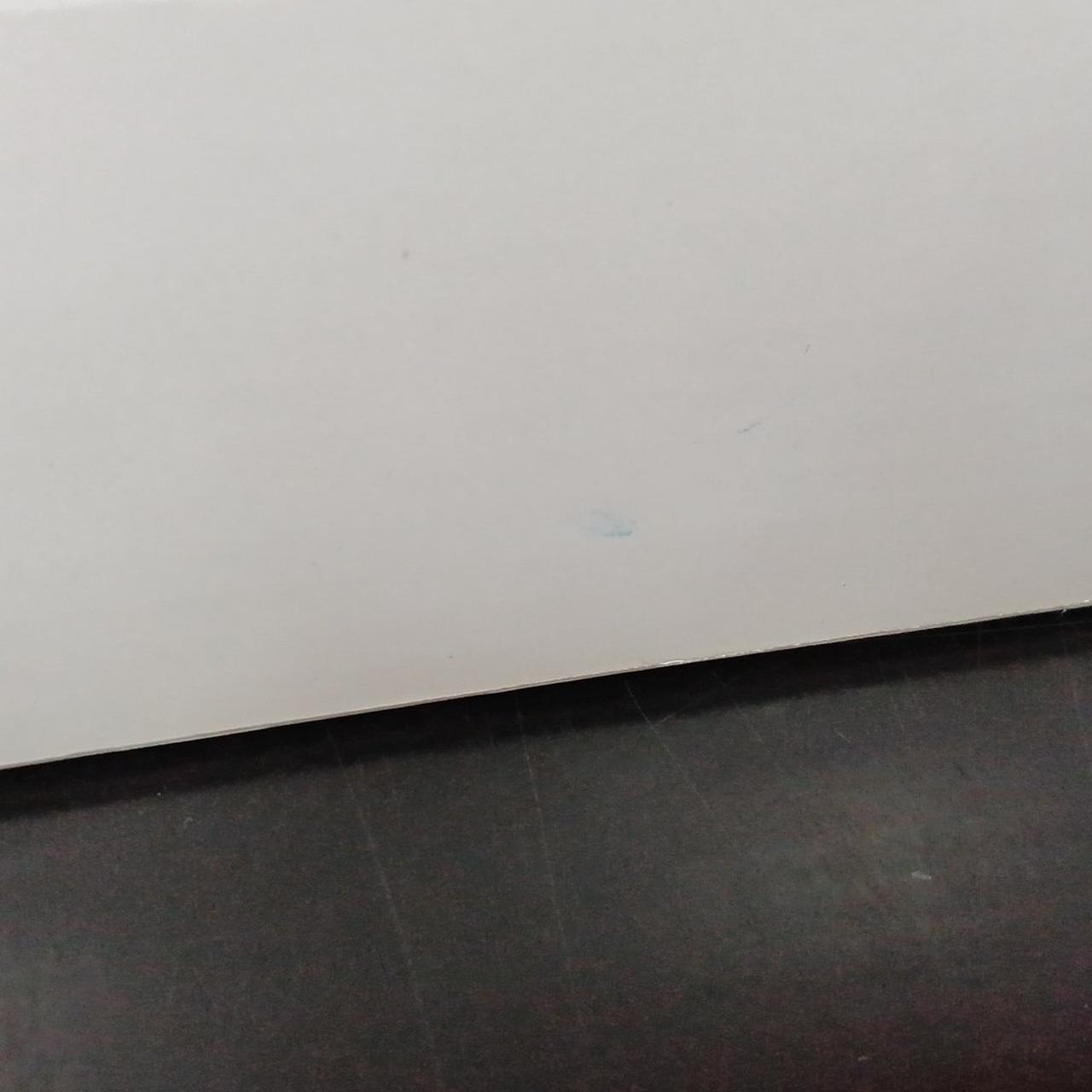 箱によごれあり