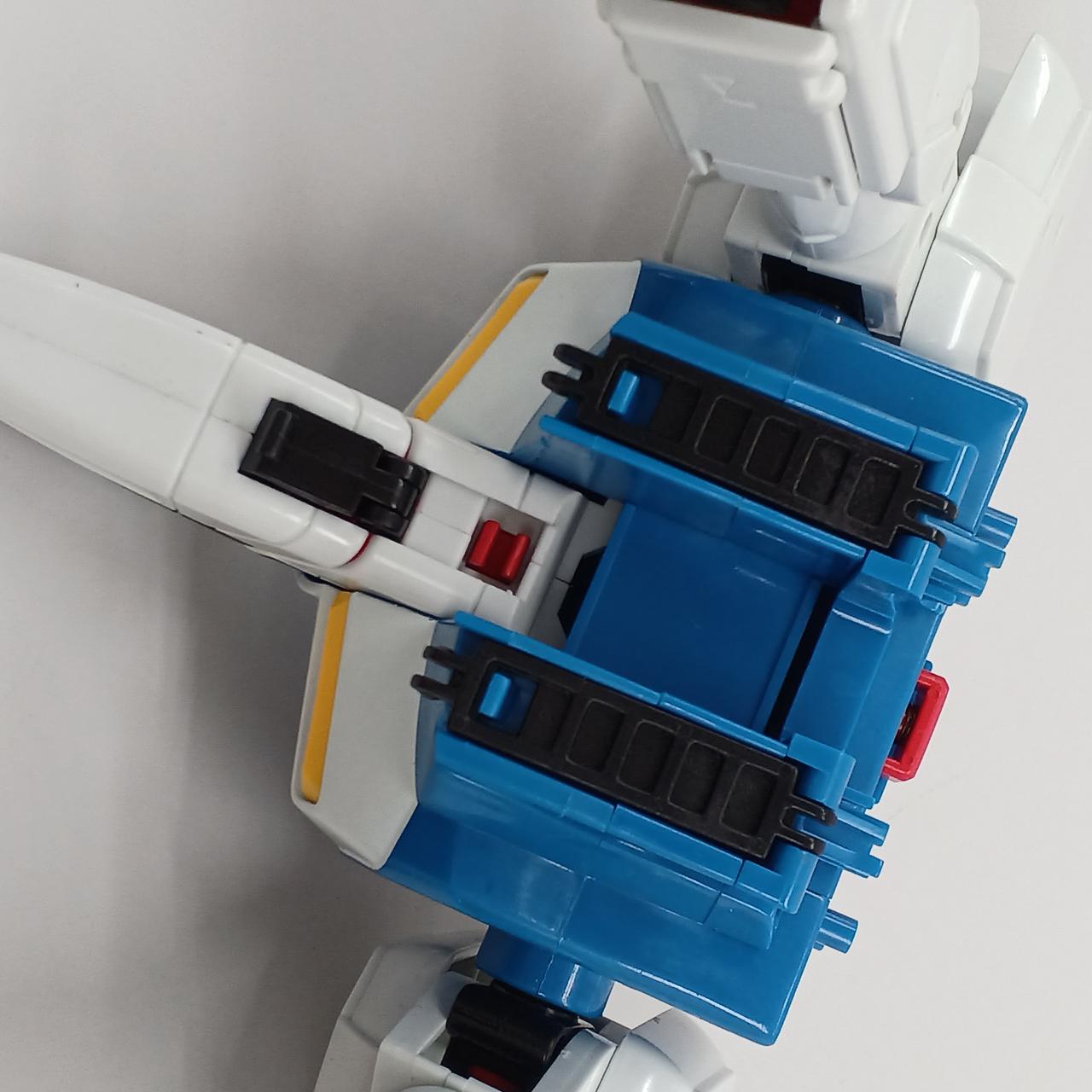 接続部分のツメの割れ等ありません。