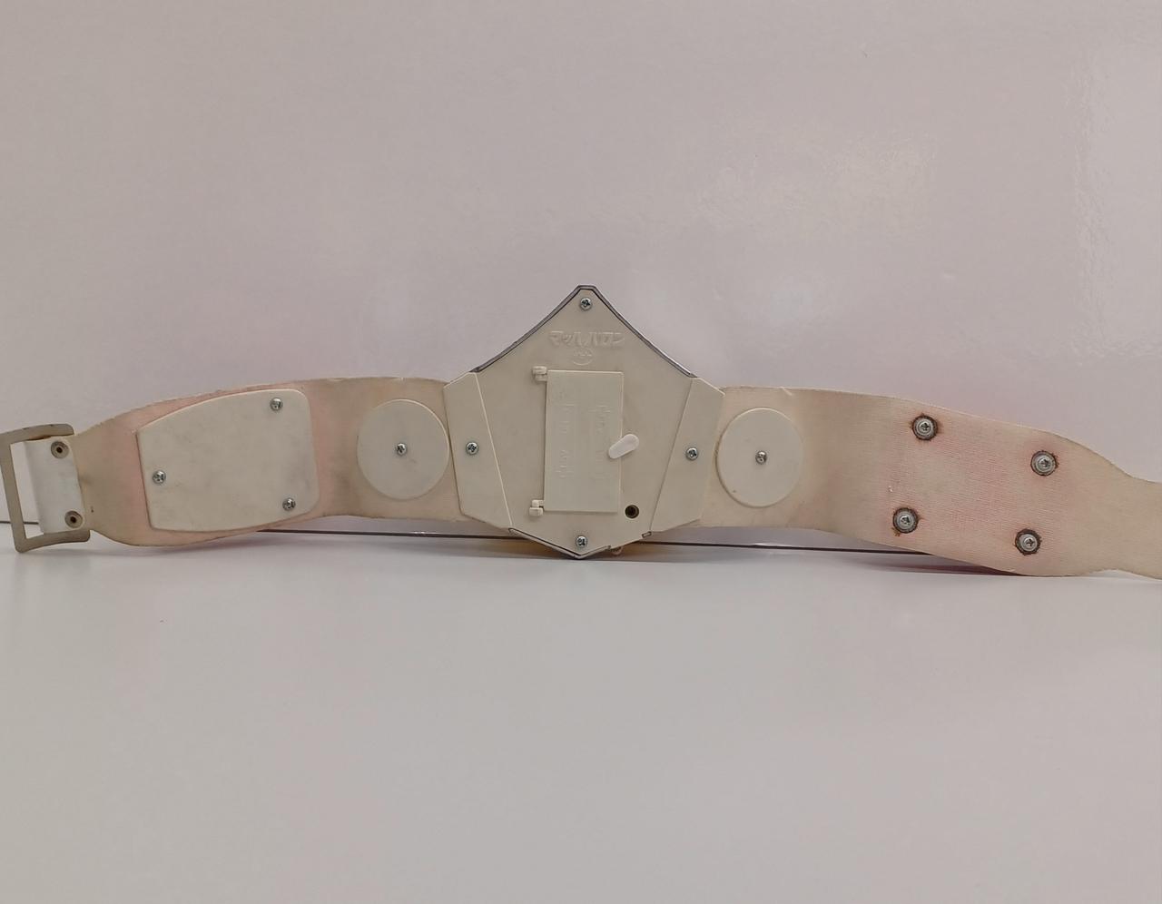 裏側劣化あり。