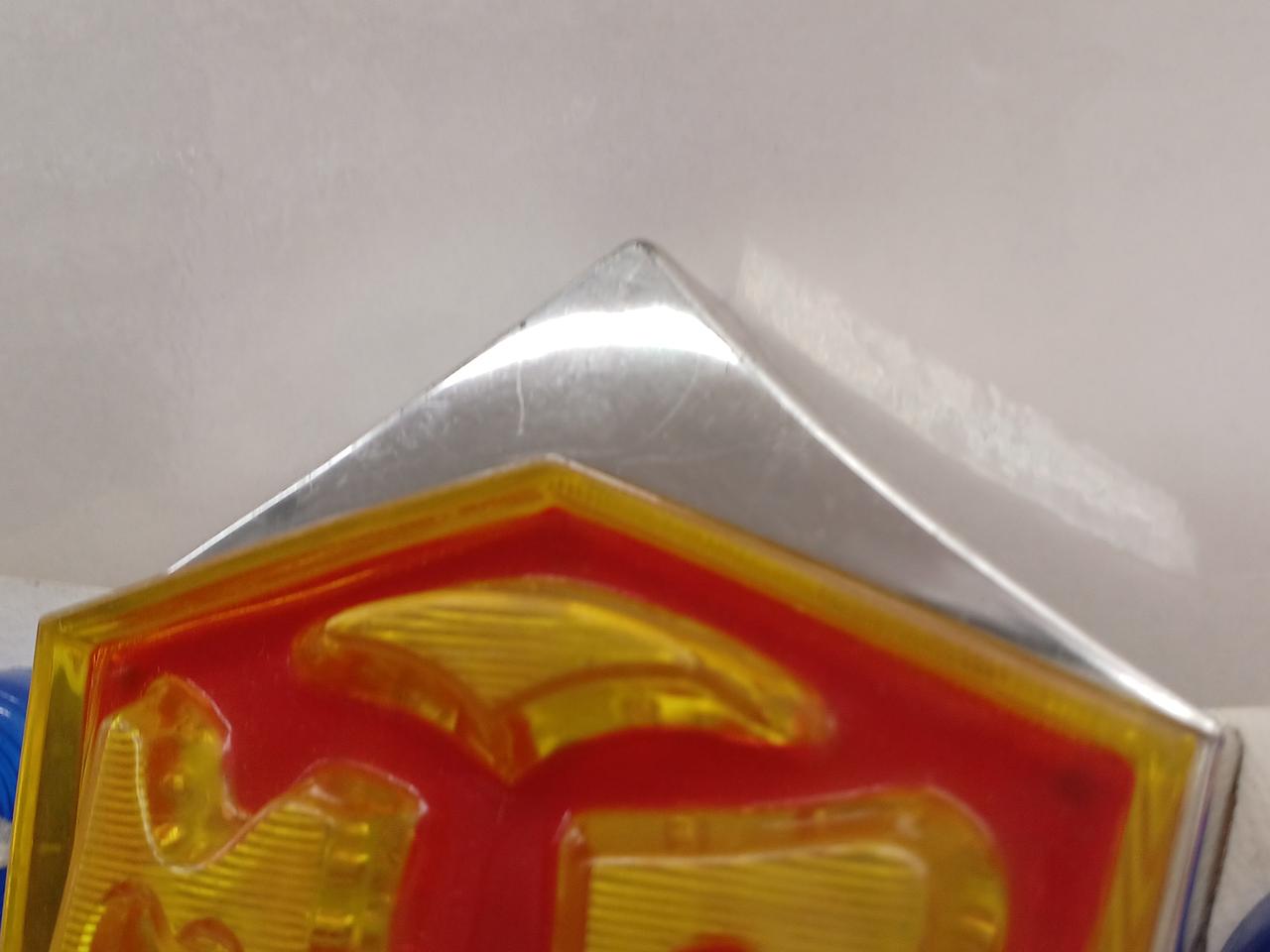 銀部分にキズがあります。