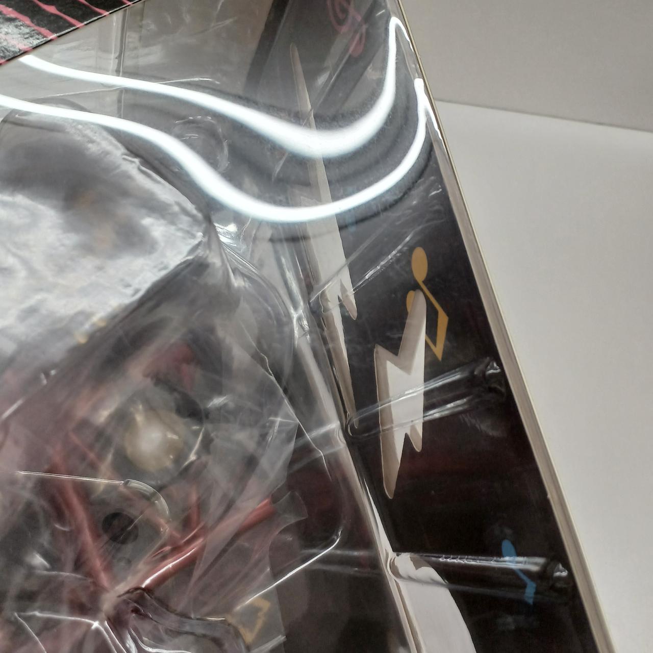 外箱スレ傷あり