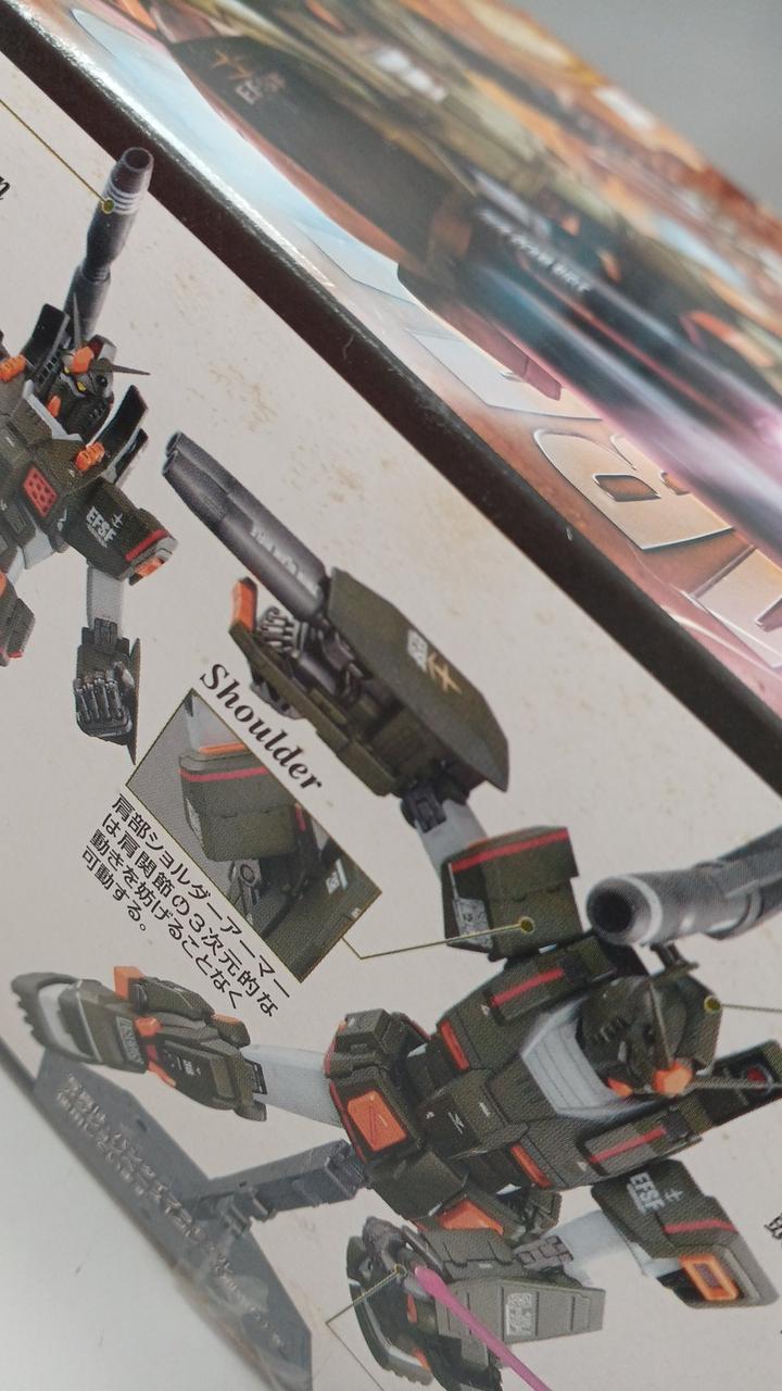 箱イタミ、ヨゴレあり