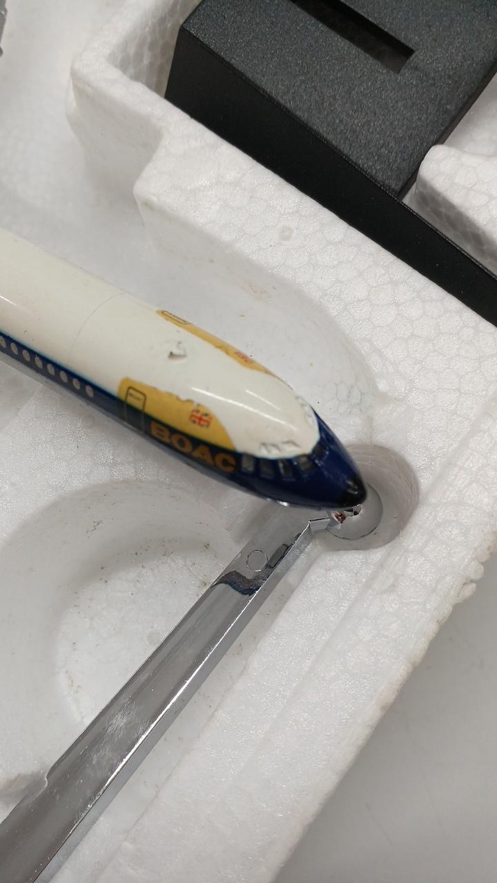 シール変色大きくあり