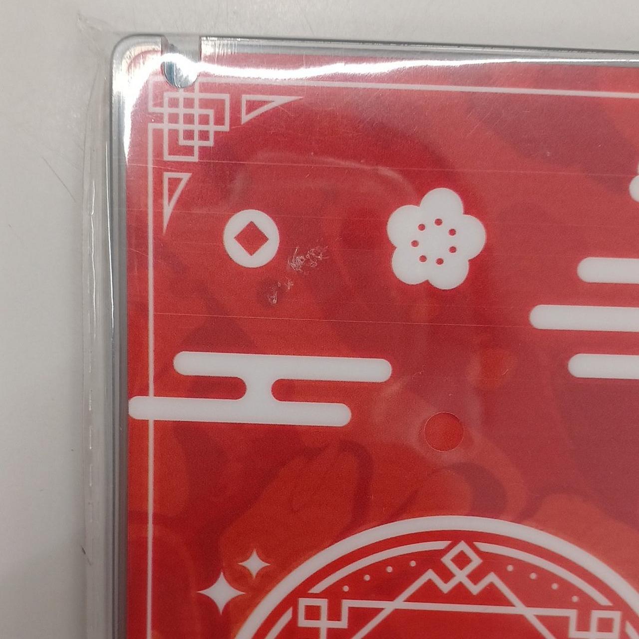 内側フィルムにキズあり