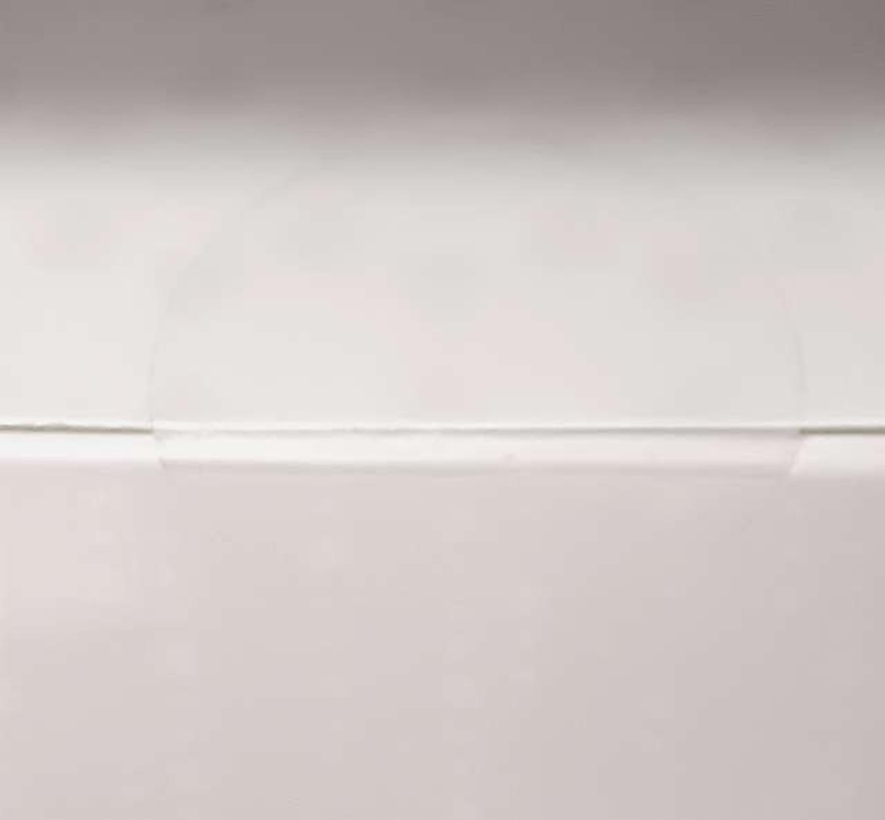 箱　左側テープ貼付部分