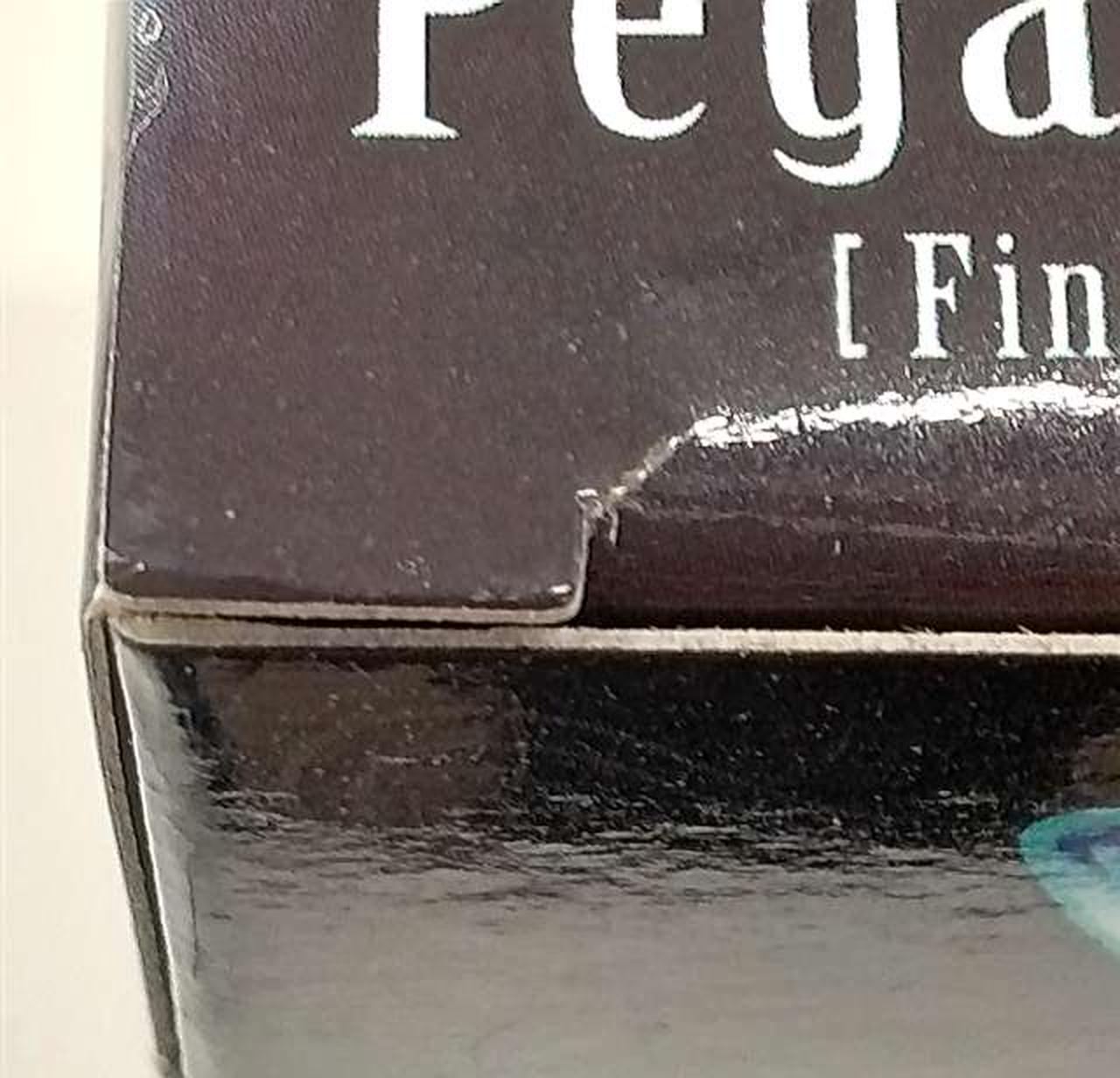 箱　底面破れあり