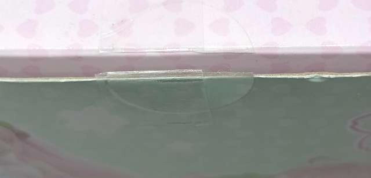 箱　テープ開封部分