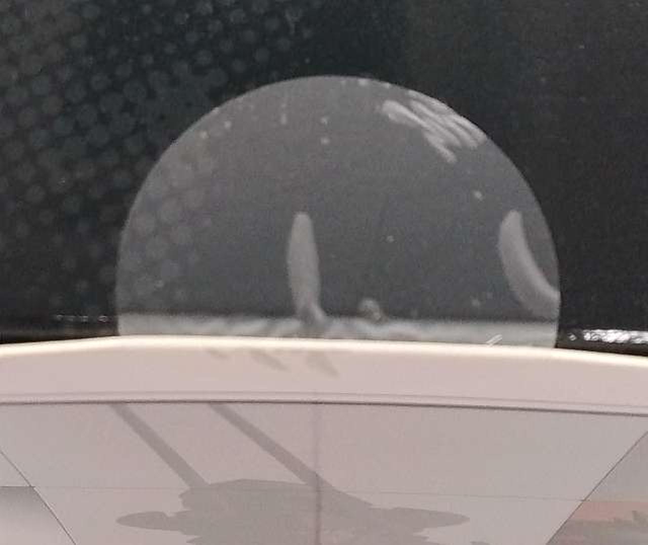 箱　テープ貼付部分