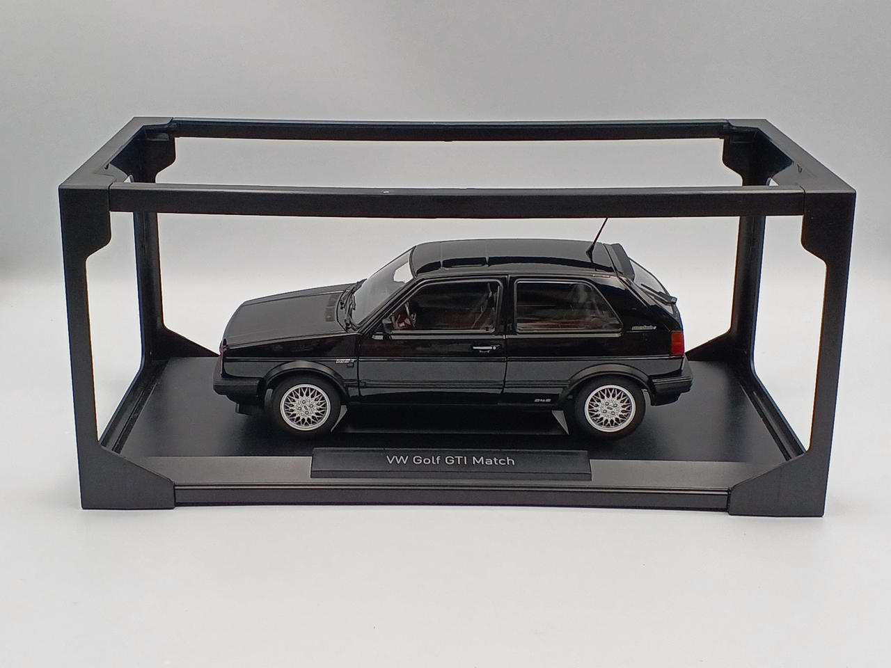 Revell VW GOLF GTI 1/18スケール ミニカー Amazon | ミニカー 1/18 フォルクスワーゲン ゴルフ ノレブ