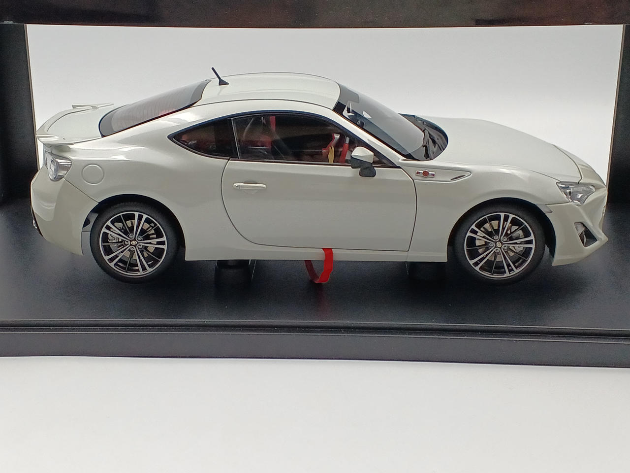 オートアート オウト(AUTOart)|1/18スケール車|【ハードオフ公式通販