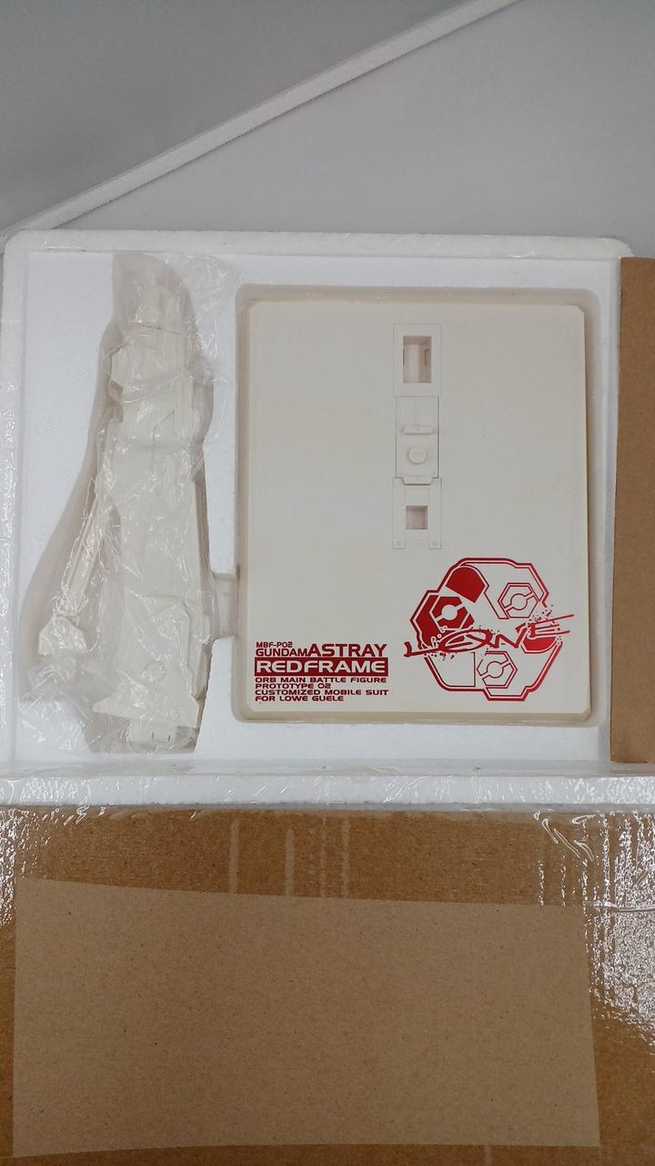 台座黄ばみあり