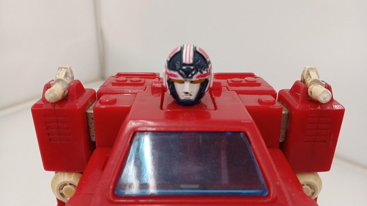 肩の武器折れあり