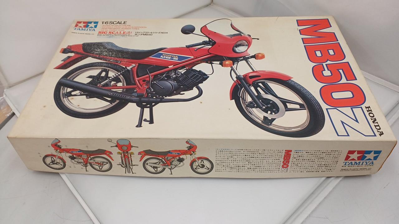 田宮模型　 HONDA ・MB50Z 1／6 Amazon | タミヤ 1/6 オートバイシリーズ No.14 Honda MB50Z 16014
