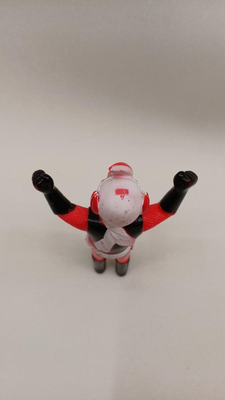 頭部の付属品欠品しています。