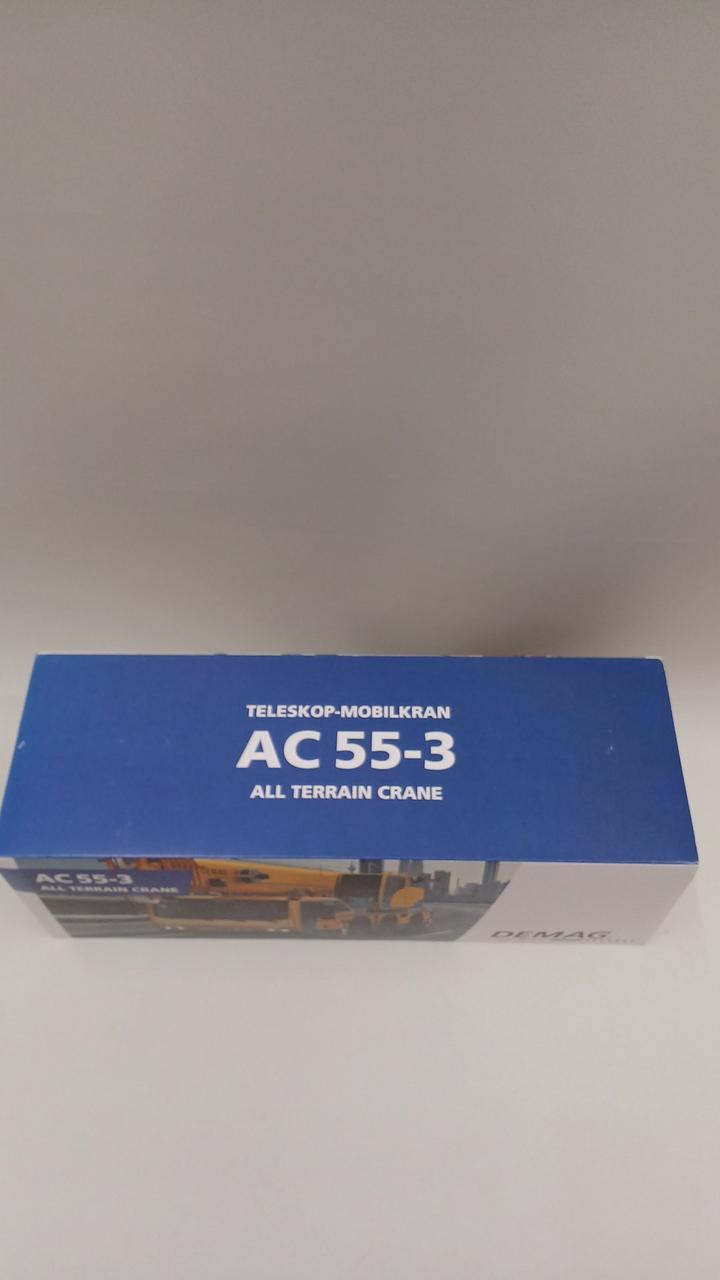 外箱擦り傷あり