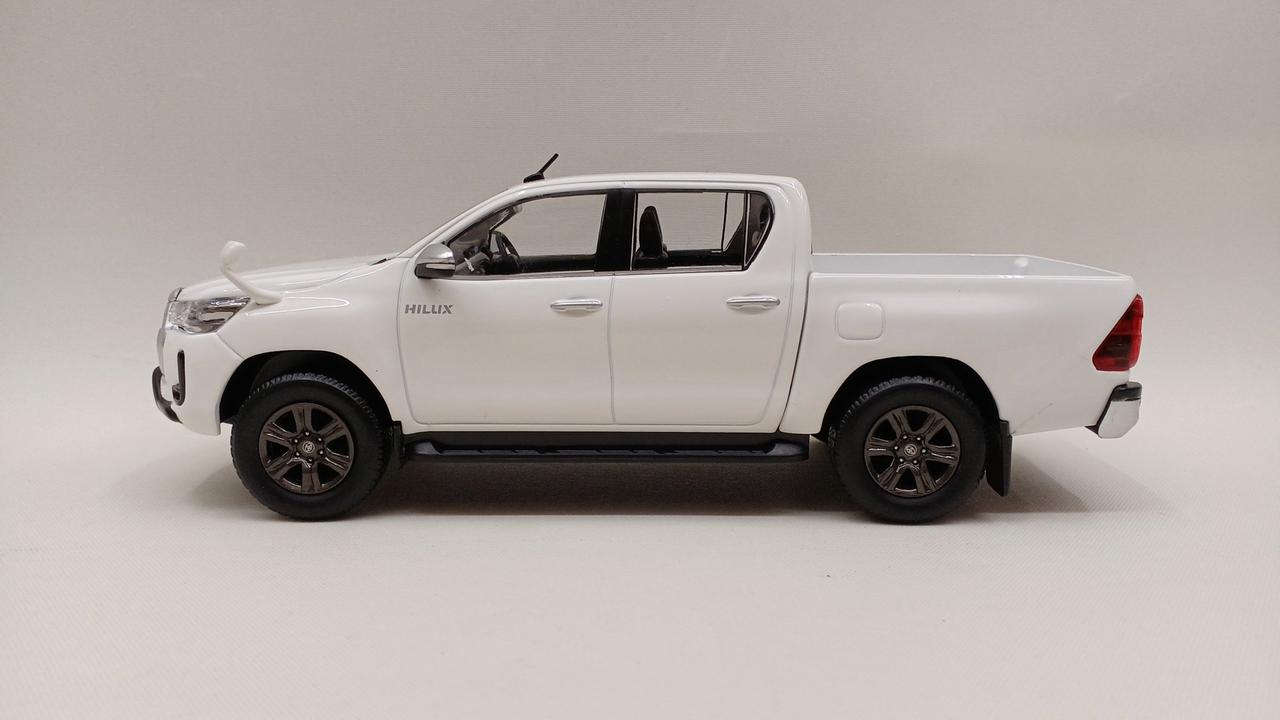 TOYOTA|HILLIX スーパーホワイトⅡ|HARDOFFオフモール（オフモ