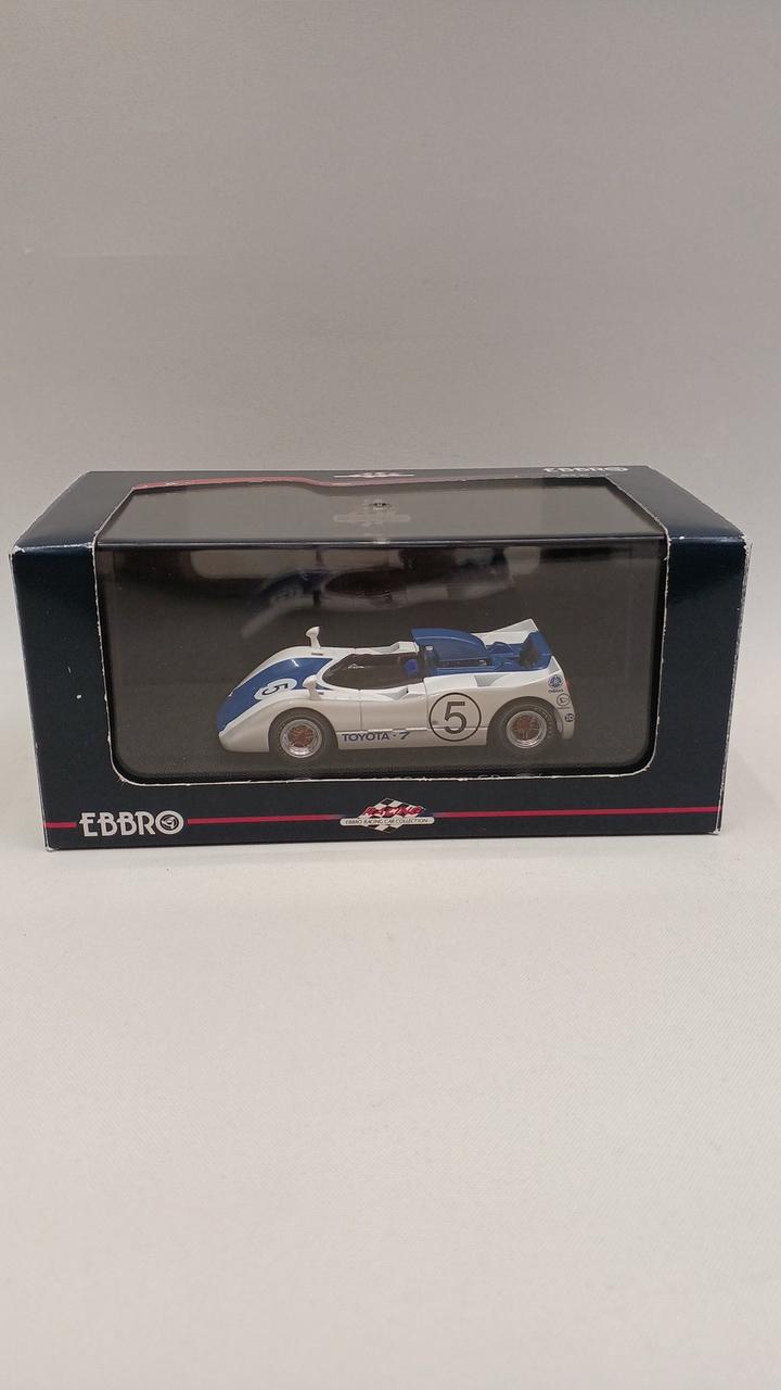 箱、ケースにキズあり