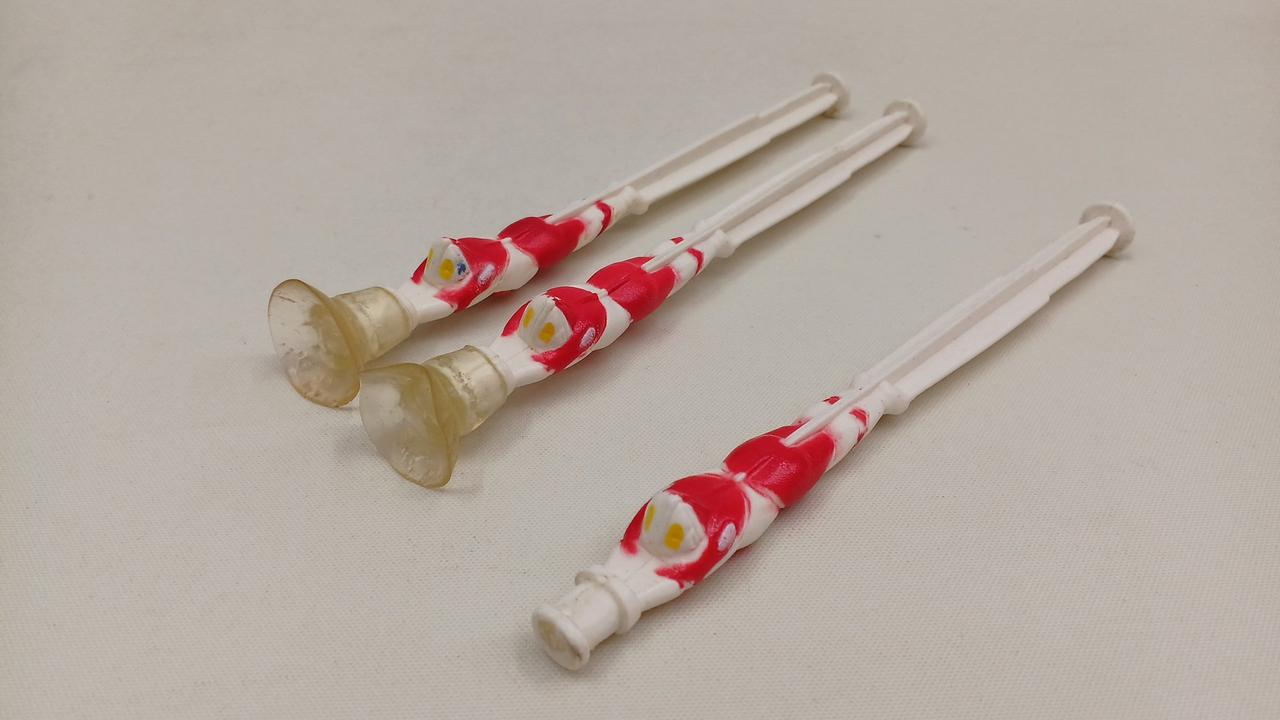 一つ吸盤欠けてます。