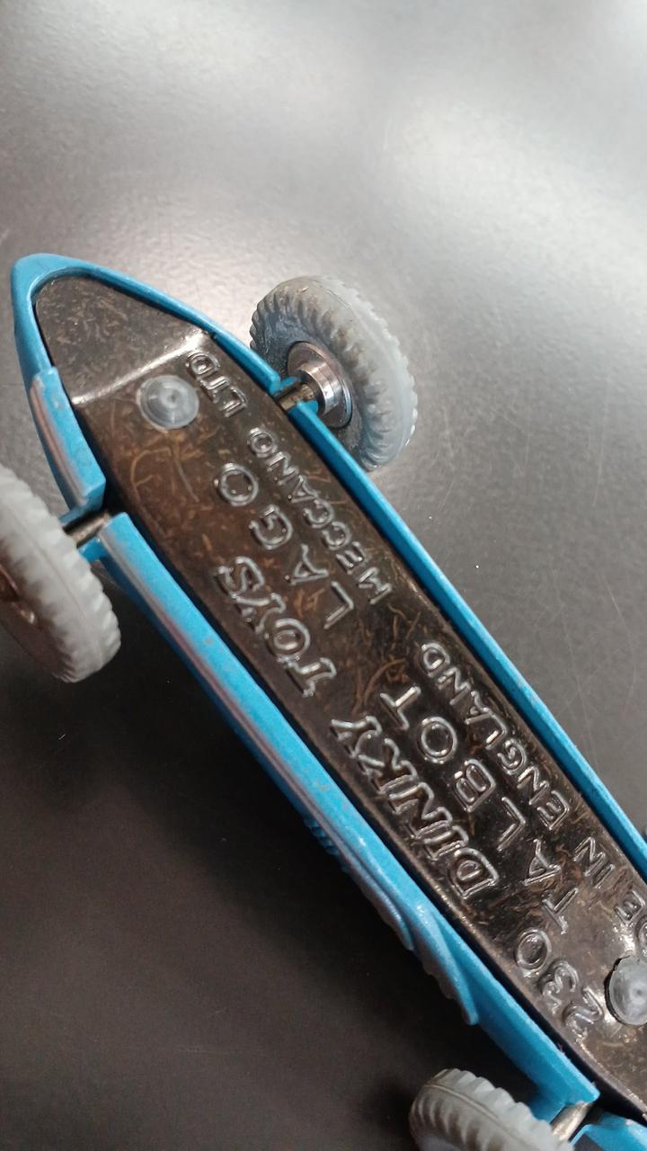 経年劣化、キズあり