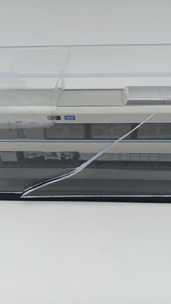 ケース破損あり