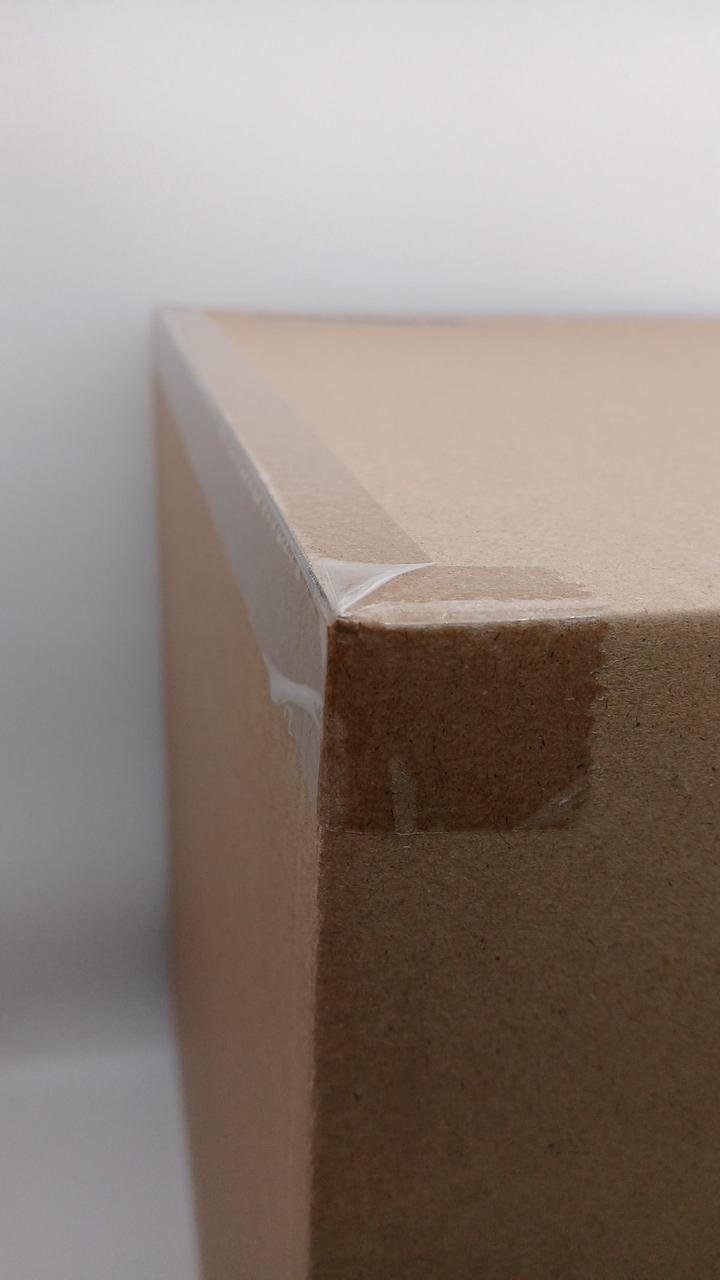 外箱小さな凹みあり