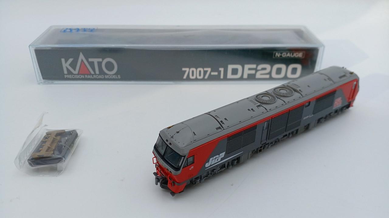 ケースキズあり・走行、ライト点灯OK