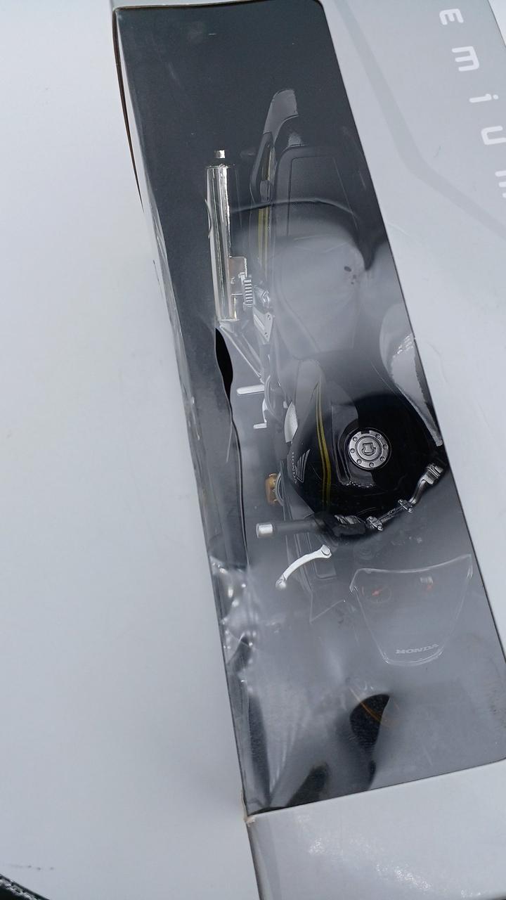 フィルム破れあり