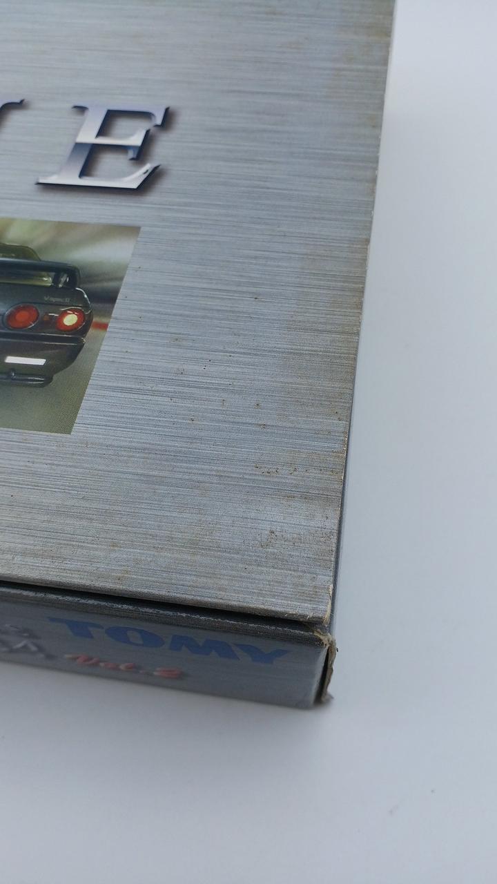 箱経年劣化あり