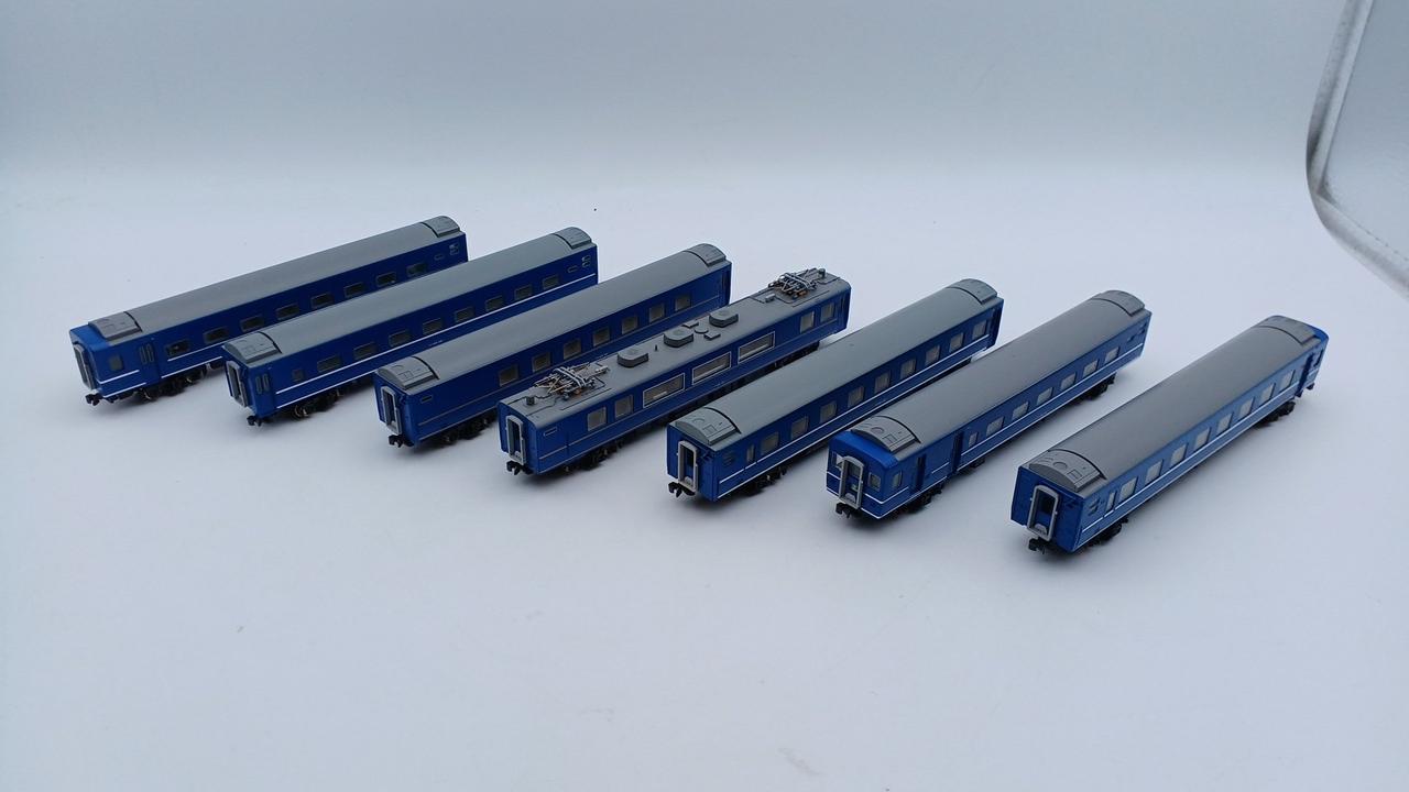 動力車、ライト点灯車両なし