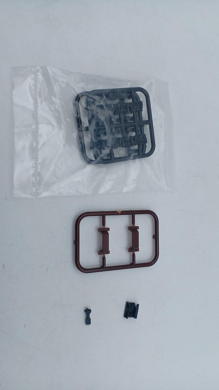 欠品パーツ不明