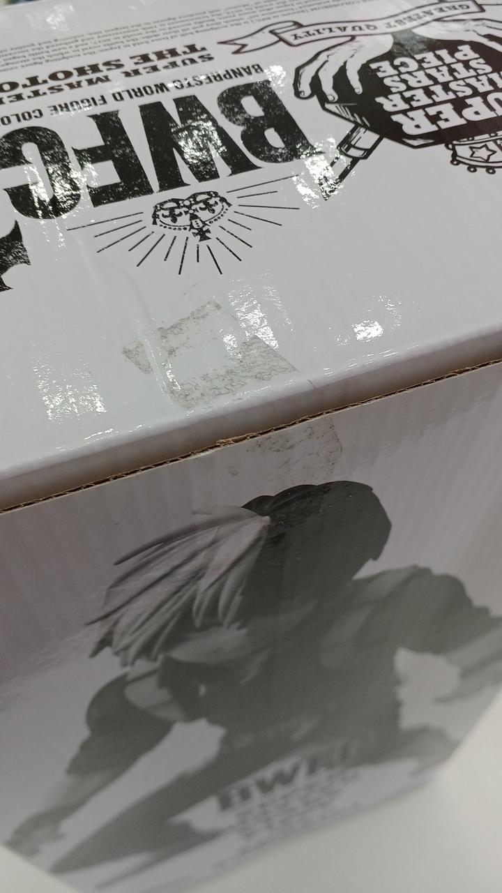 シール跡あり
