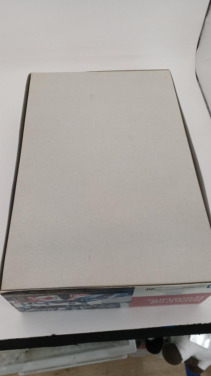 箱イタミあり