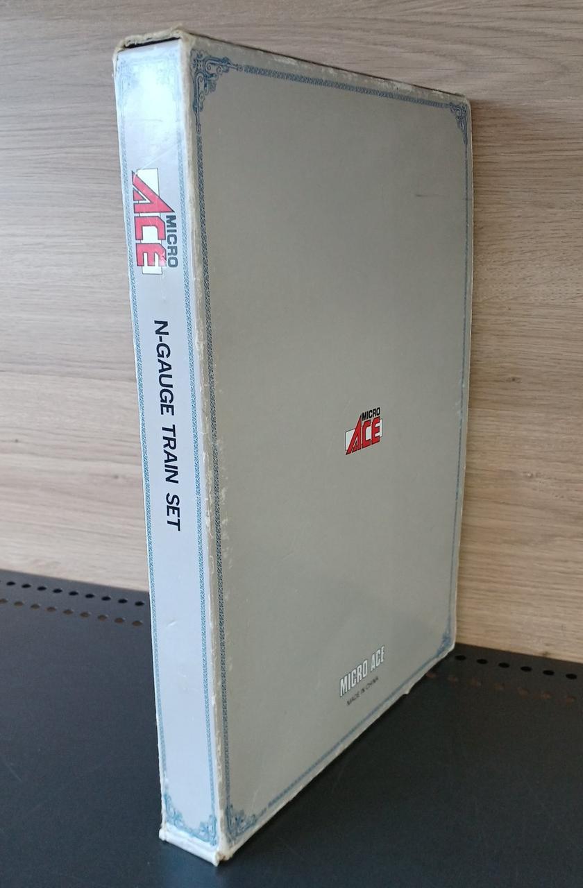 外箱イタミあり