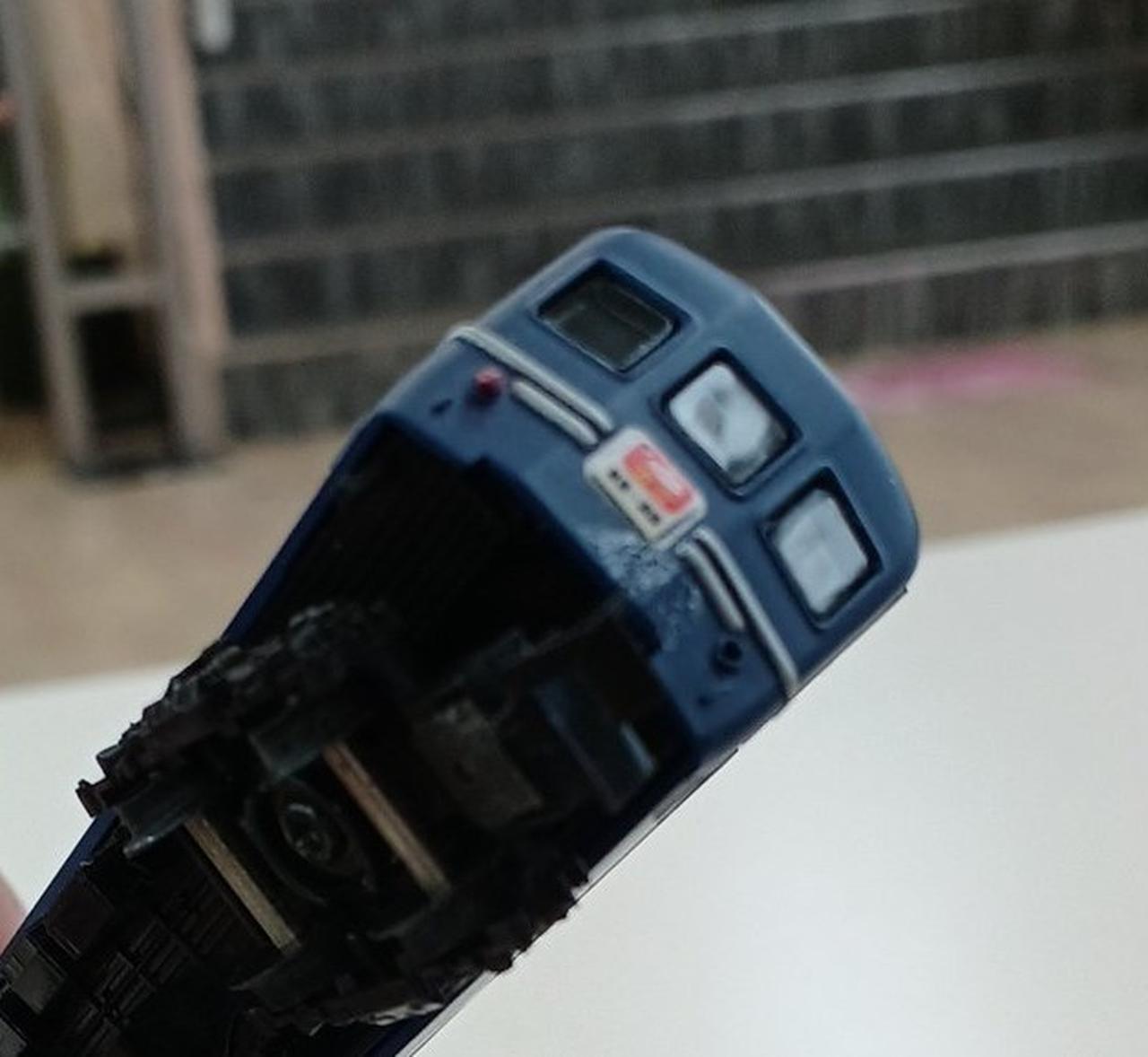 右側ライト破損あり