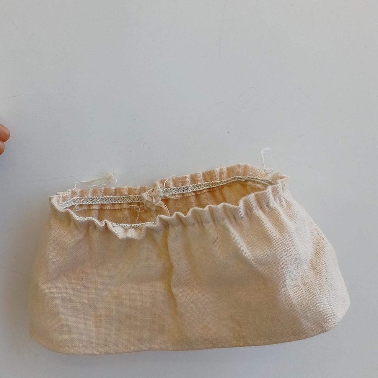 服ゴム緩みあり