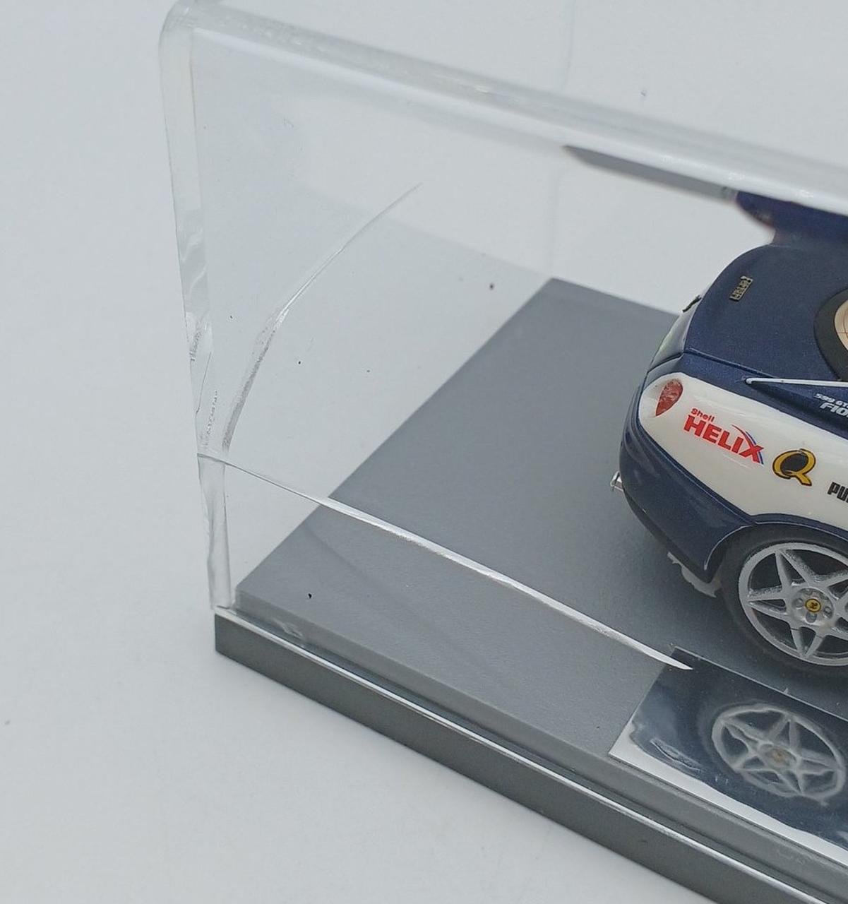 ケースイタミ・ヒビあり