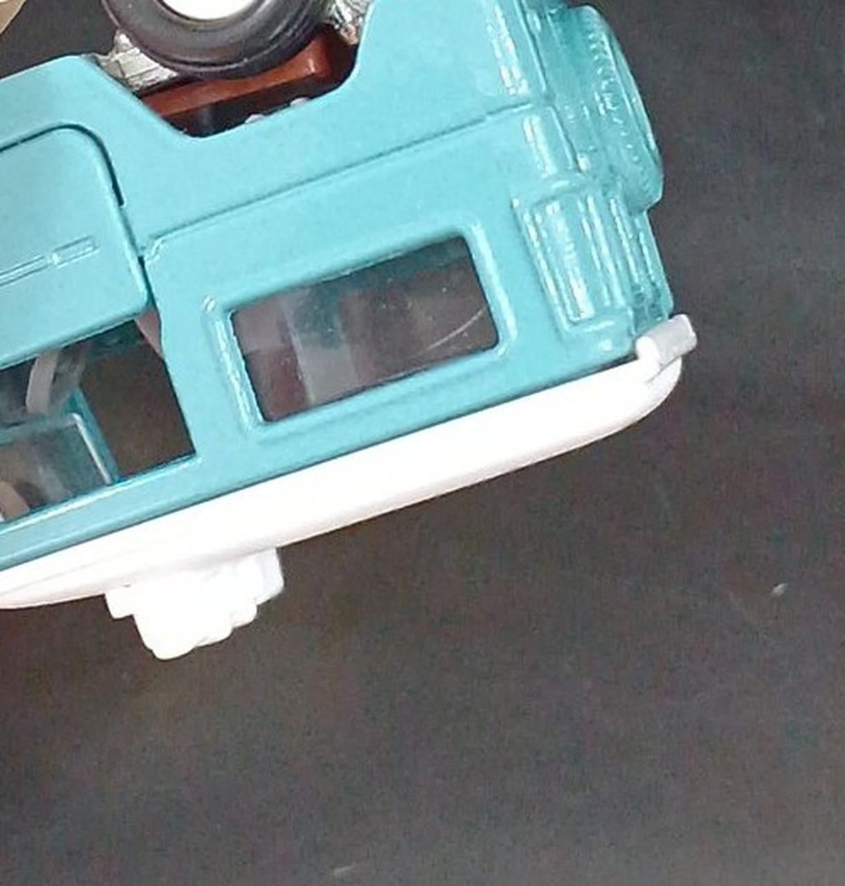 ドアガラスイタミあり