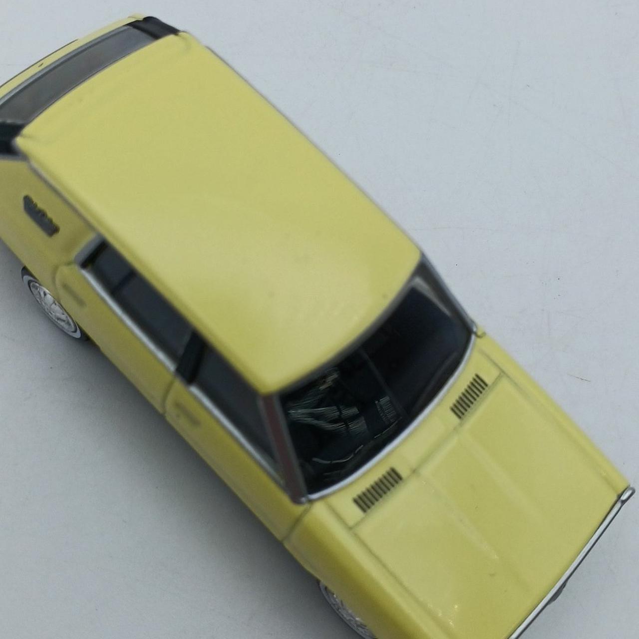 本体細かなキズあり